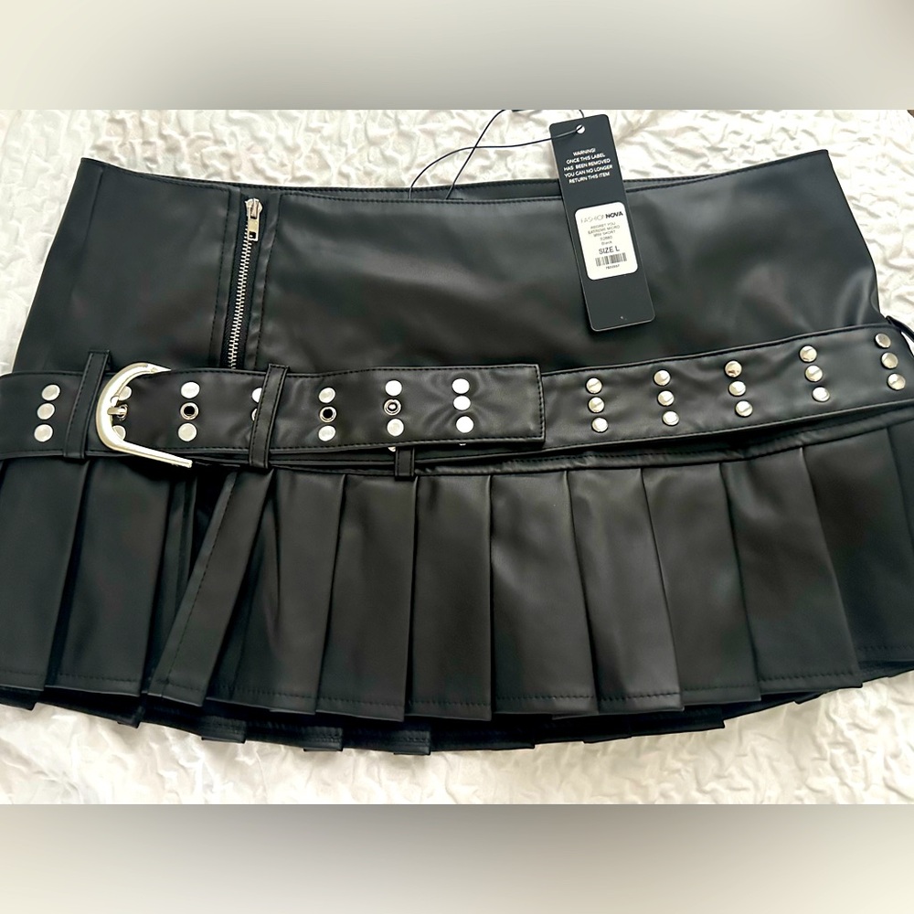 Black pleated mini skirt with studded belt #goth #punk